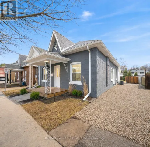 8 MAIN STREET, Brantford, Ontario N3R3X2