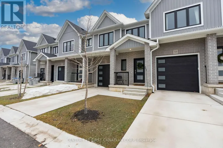 35 - 17 NICHOLSON STREET, Lucan Biddulph (Lucan), Ontario N0M2J0