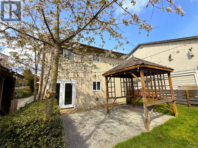 650 Hamilton Ave, Nanaimo, British Columbia V9R4G4