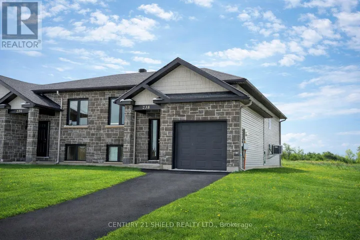 238 EAST RIDGE DRIVE, Cornwall, Ontario K6H7N2