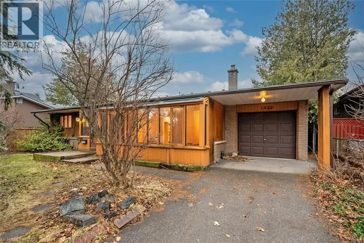 1322 LANGDALE Crescent, Oakville, Ontario L6H2K8
