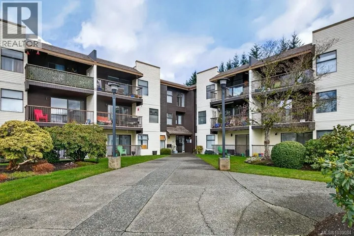 585 DOGWOOD St S, Campbell River, British Columbia V9W6T6
