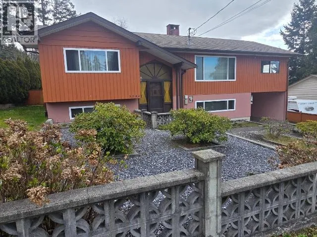 3284 CARIBOO AVE, Powell River, British Columbia None