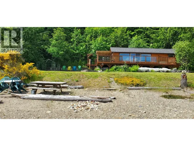 1214 Green Road, Balfour, British Columbia V1L6R5