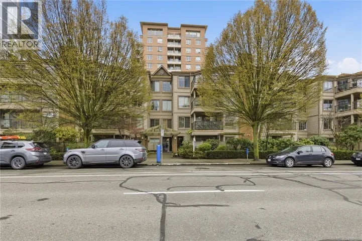 305 935 Johnson St, Victoria, British Columbia V8V3N5