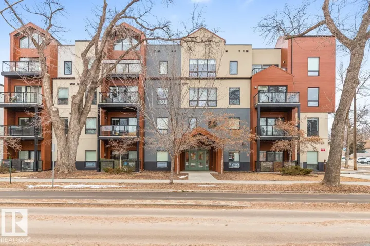 #102 10006 83 AV NW NW, Edmonton, Alberta T6E2C2