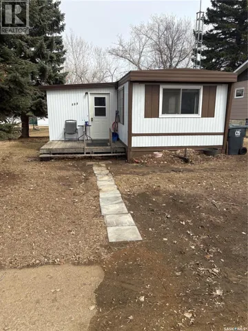 713 Mann AVENUE, Radville, Saskatchewan S0C2G0