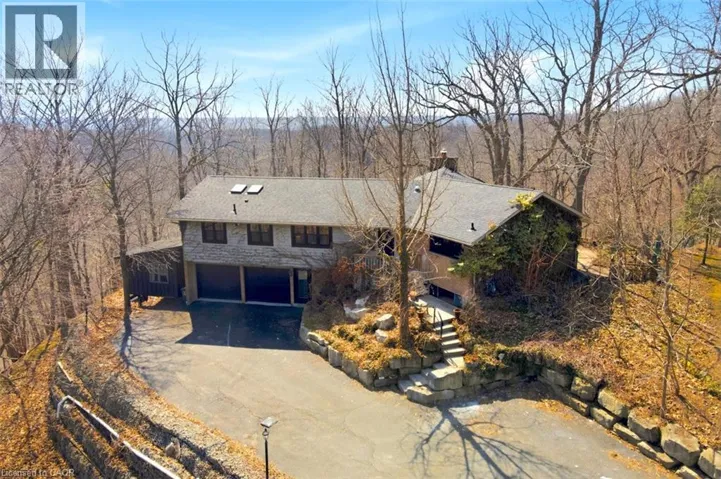 1987 SNAKE Road, Burlington, Ontario L7P4Y1