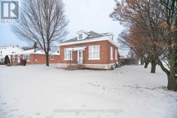 359 METCALFE STREET, Pembroke, Ontario K8A2W1