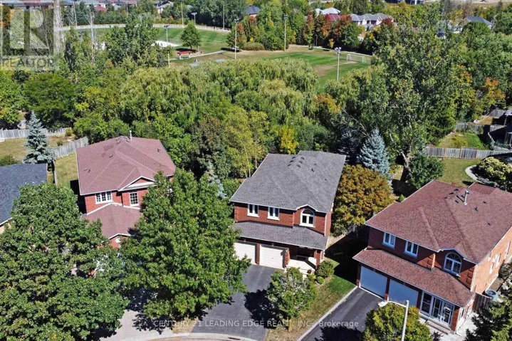 34 PANDORA COURT, Richmond Hill (Devonsleigh), Ontario L4S1J4