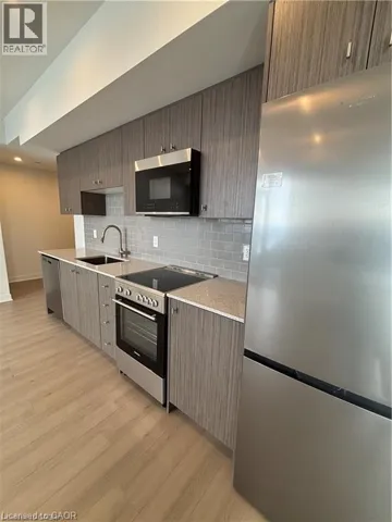25 WELLINGTON Street S Unit# 1706, Kitchener, Ontario N2G0E4