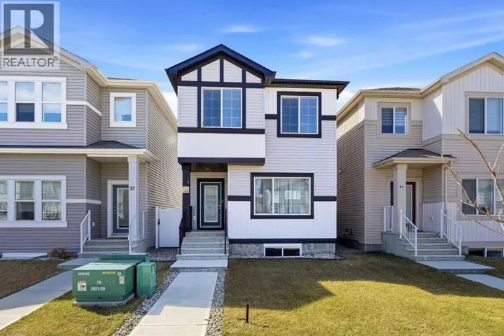 39 Lake Street, Rural Red Deer County, Alberta T4E3L9