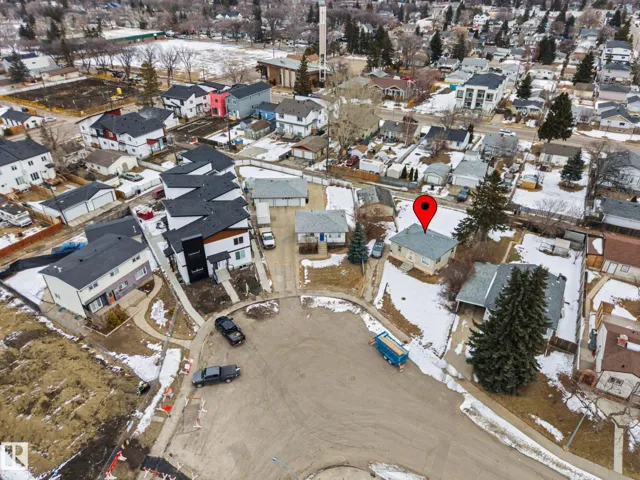 9409 154 ST NW, Edmonton, Alberta T5R1T8