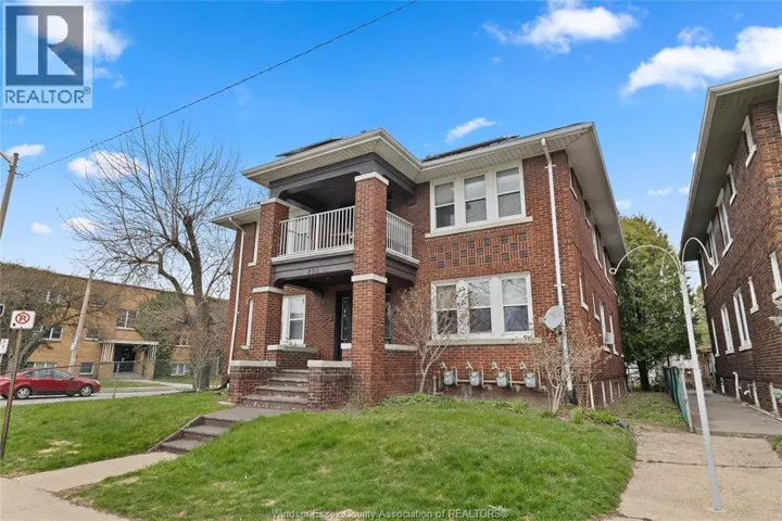 490 GILES BOULEVARD West Unit# 3, Windsor, Ontario N9A6H6