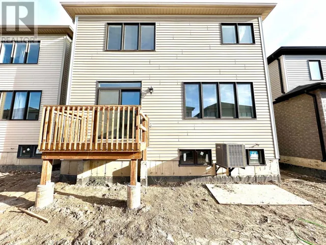 15 WINTERGREEN CRESCENT, Haldimand, Ontario N3W0H9