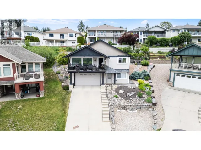 1040 14 Avenue SE, Salmon Arm, British Columbia V1E2R6