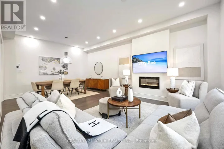 109 VANTAGE LOOP, Newmarket (Woodland Hill), Ontario L3X0K8