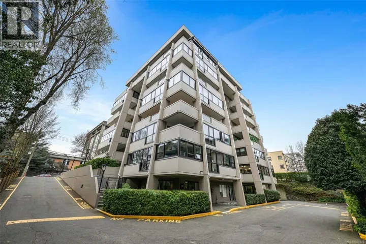 805 819 Burdett Ave, Victoria, British Columbia V8W1B3
