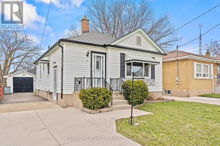 27 LORNE STREET, St. Catharines (E. Chester), Ontario L2P3C6