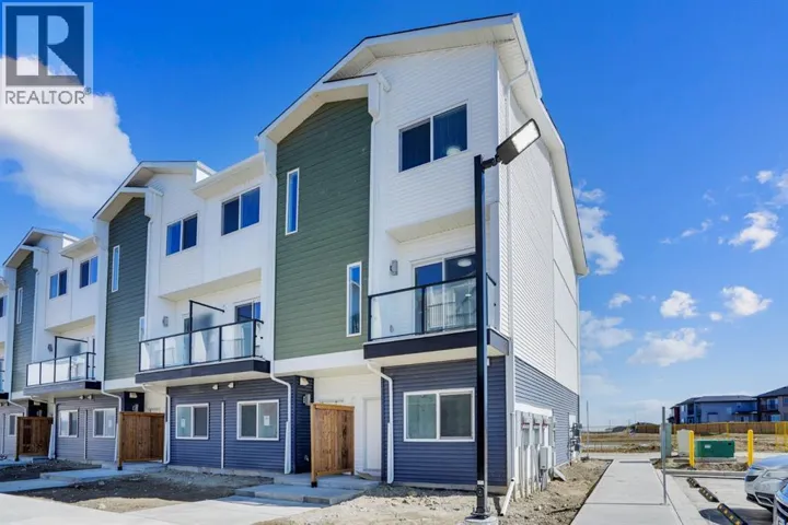 304 Red Sky Villas NE, Calgary, Alberta T3N2M2
