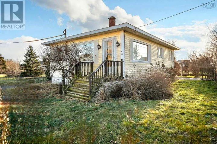 100 BORDEN Street, Glace Bay, Nova Scotia B1A1Y7