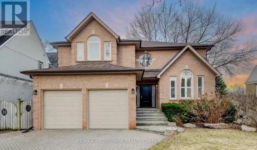 20 MARTIN GROVE ROAD, Toronto (Islington-City Centre West), Ontario M9B4J9