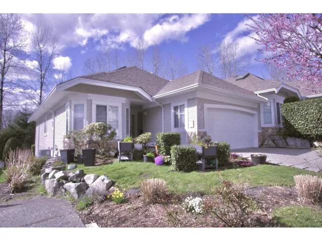 8 31501 UPPER MACLURE ROAD, Abbotsford, British Columbia V2T5S6