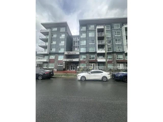407 14225 103A AVENUE, Surrey, British Columbia V3T0T4