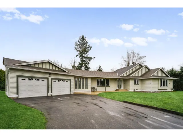 24322 46A AVENUE, Langley, British Columbia V2Z2M3