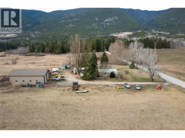 5311 30 Avenue NW, Salmon Arm, British Columbia V1E3A9