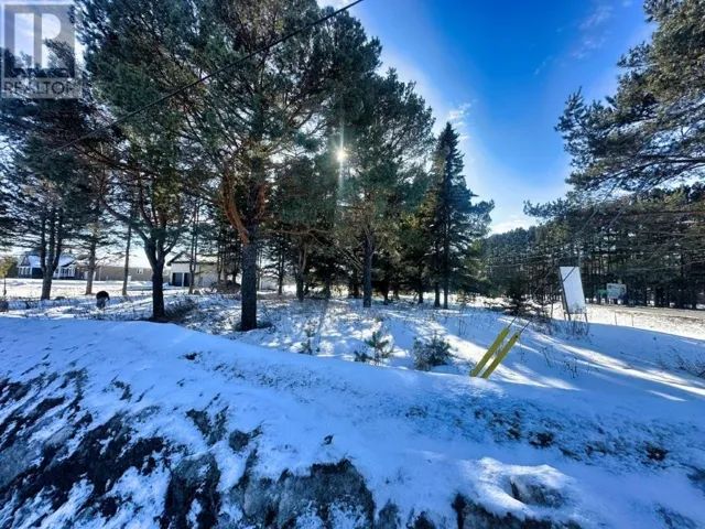 2085 15th Side Road, Thunder Bay, Ontario P7J1E2