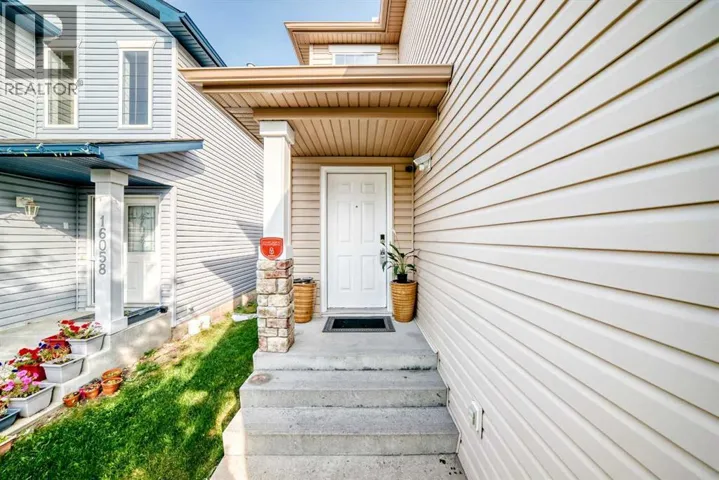 16062 Everstone Road SW, Calgary, Alberta T2Y4J7