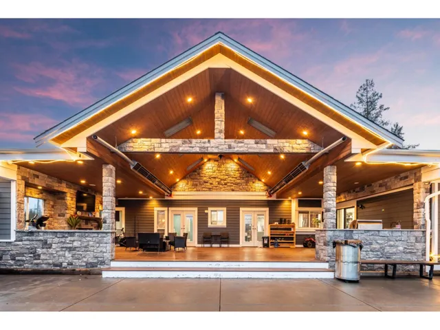 21298 36 AVENUE, Langley, British Columbia V3A8N6