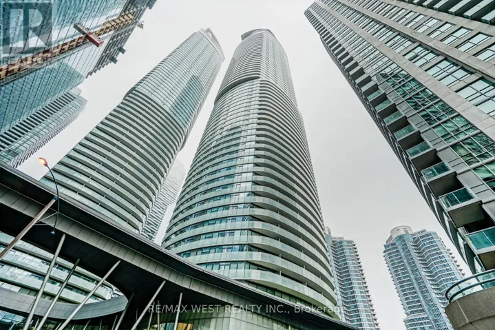 1305 - 12 YORK STREET, Toronto (Waterfront Communities), Ontario M5J2Z2