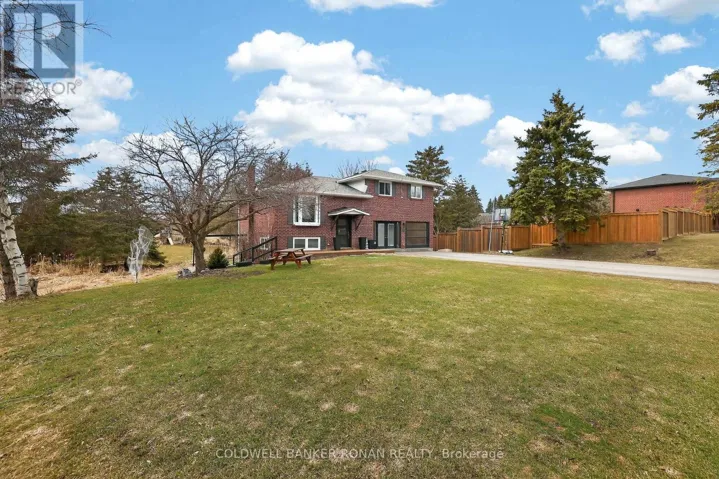 10 CATHERINE STREET, Adjala-Tosorontio (Loretto), Ontario L0G1L0