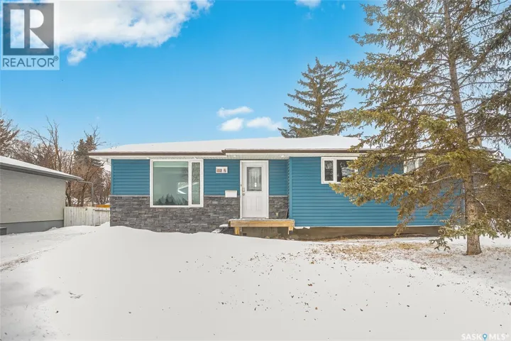 701 W AVENUE N, Saskatoon, Saskatchewan S7L3H2