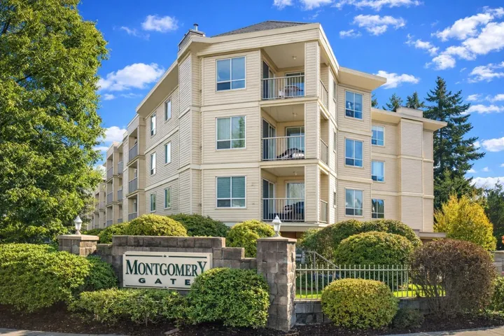 207 5450 208TH STREET, Langley, British Columbia V3A2J9