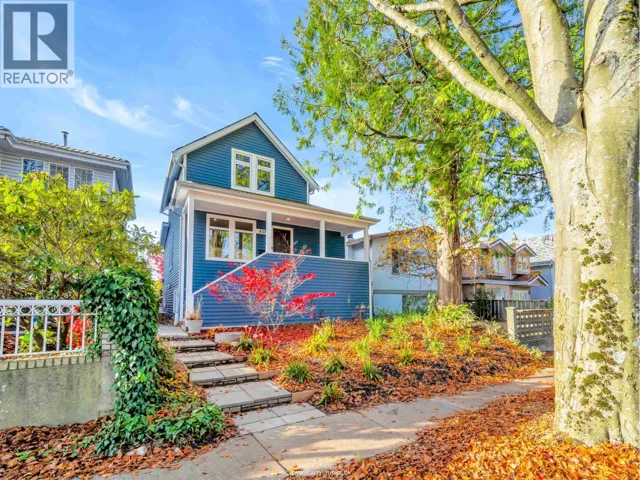 4379 WELWYN STREET, Vancouver, British Columbia V5N3Z3