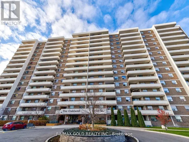 911 - 3 LISA STREET, Brampton (Queen Street Corridor), Ontario L6T4A2