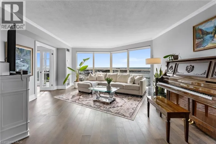 2261 LAKE SHORE Boulevard W, Toronto, Ontario M8V3X1