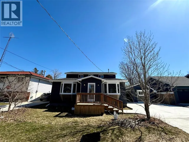 1962 Franklin AVENUE, Sarnia, Ontario N0N1C0