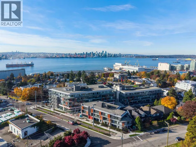 SL15 422 E 3RD STREET, North Vancouver, British Columbia V7L1G2