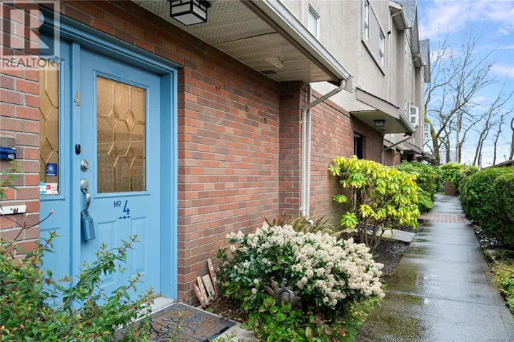 4 108 Dallas Rd, Victoria, British Columbia V8V1A3