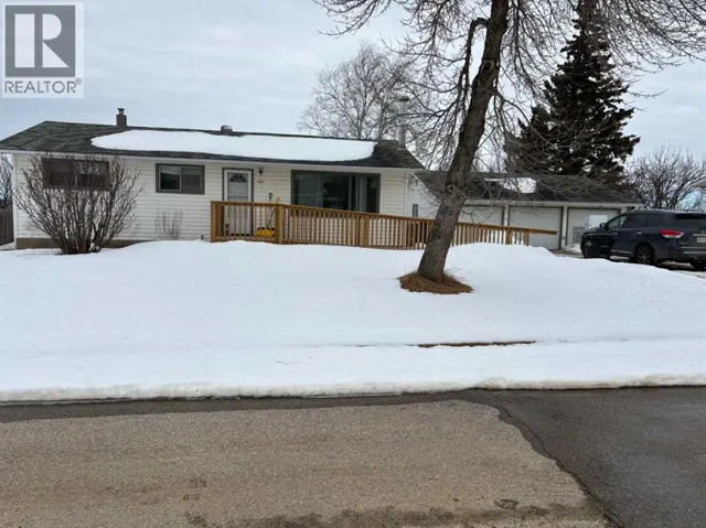 5003 42 Avenue, Valleyview, Alberta T0H3N0