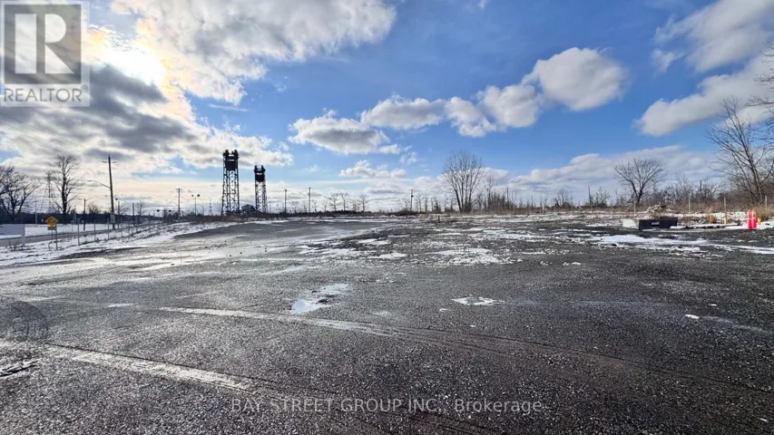 60 GLENDALE AVENUE, Niagara-on-the-Lake (Glendale), Ontario L0S1J0