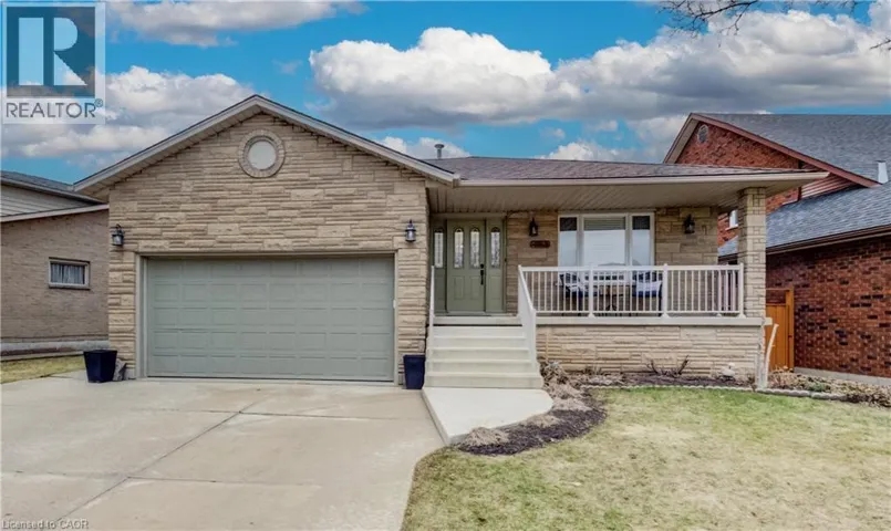 483 DICENZO Drive, Hamilton, Ontario L9B2C4