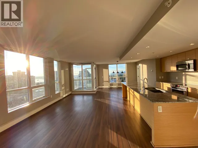1401 135 E 17TH STREET, North Vancouver, British Columbia V7L0C4