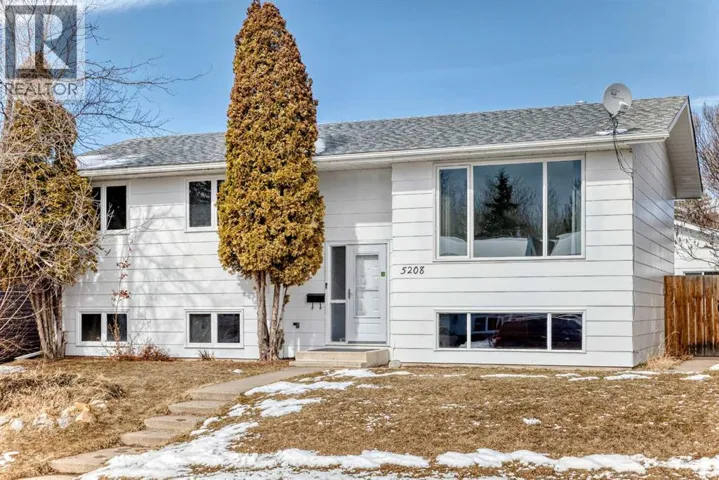 5208 40 Street, Innisfail, Alberta T4G1G9