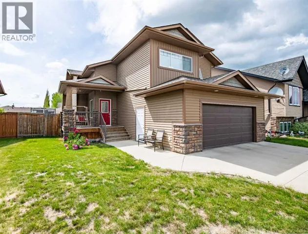 18 Mackenzie Crescent, Lacombe, Alberta T4L0B3