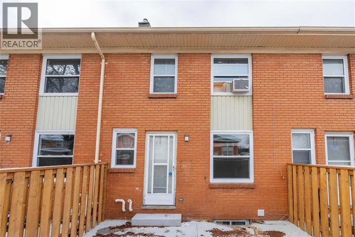 834 Exmouth STREET Unit# 23, Sarnia, Ontario N7T5R2